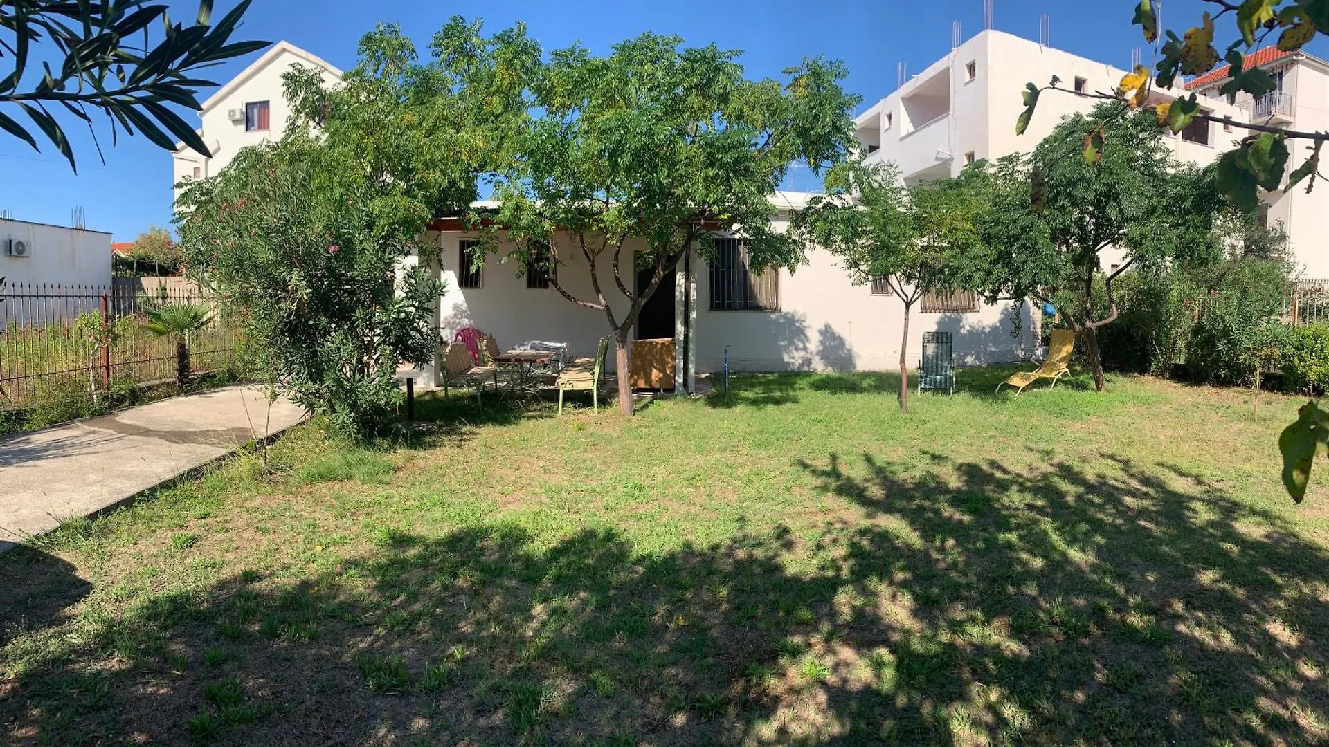 Velipoja Sea House location